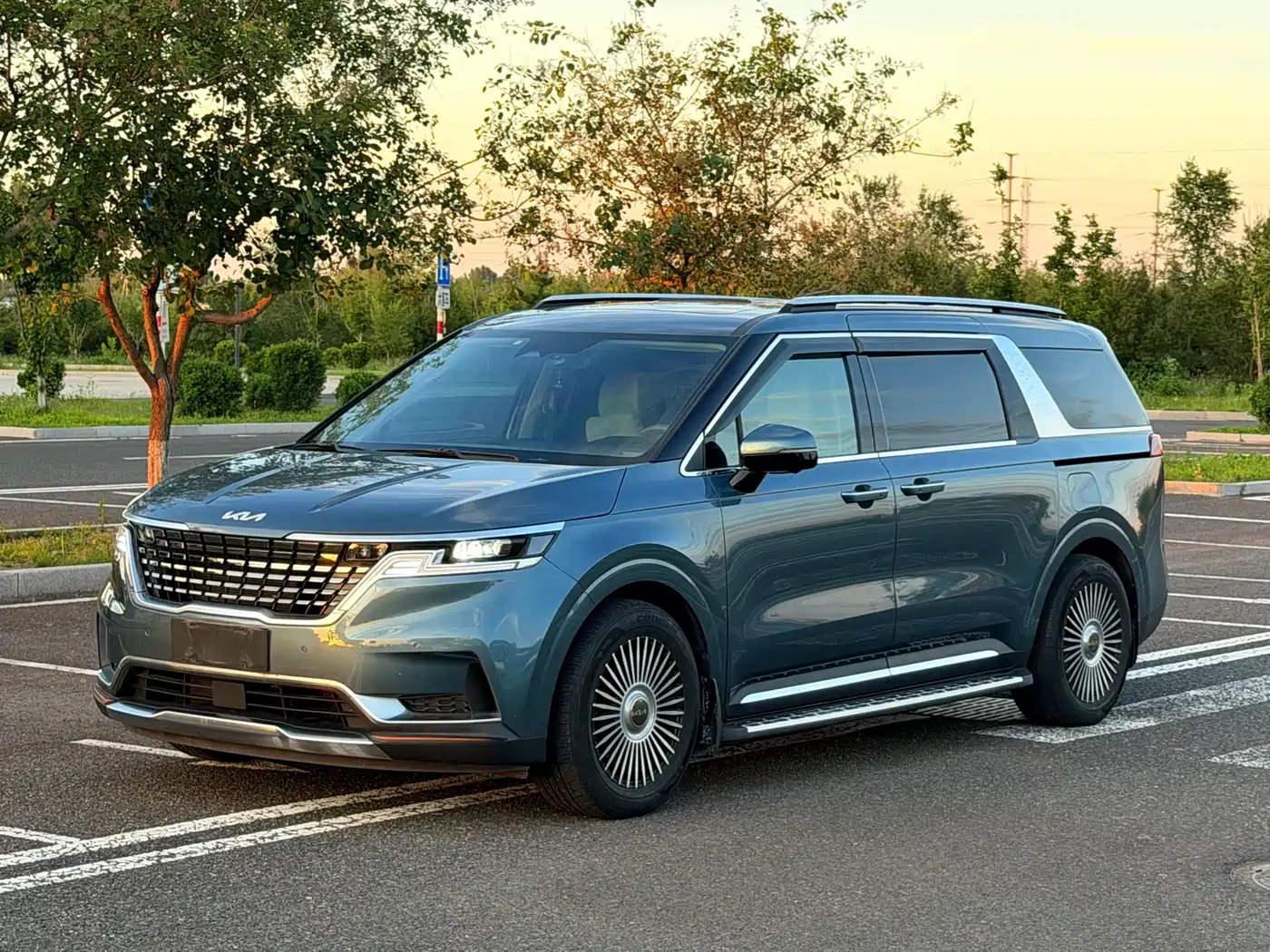 Kia Carnival 2021 2.0T Flagship Edition