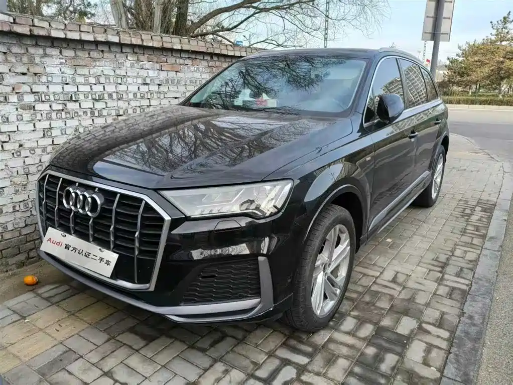 Audi Q7 2023 45 TFSI quattro S line Sport фото 3