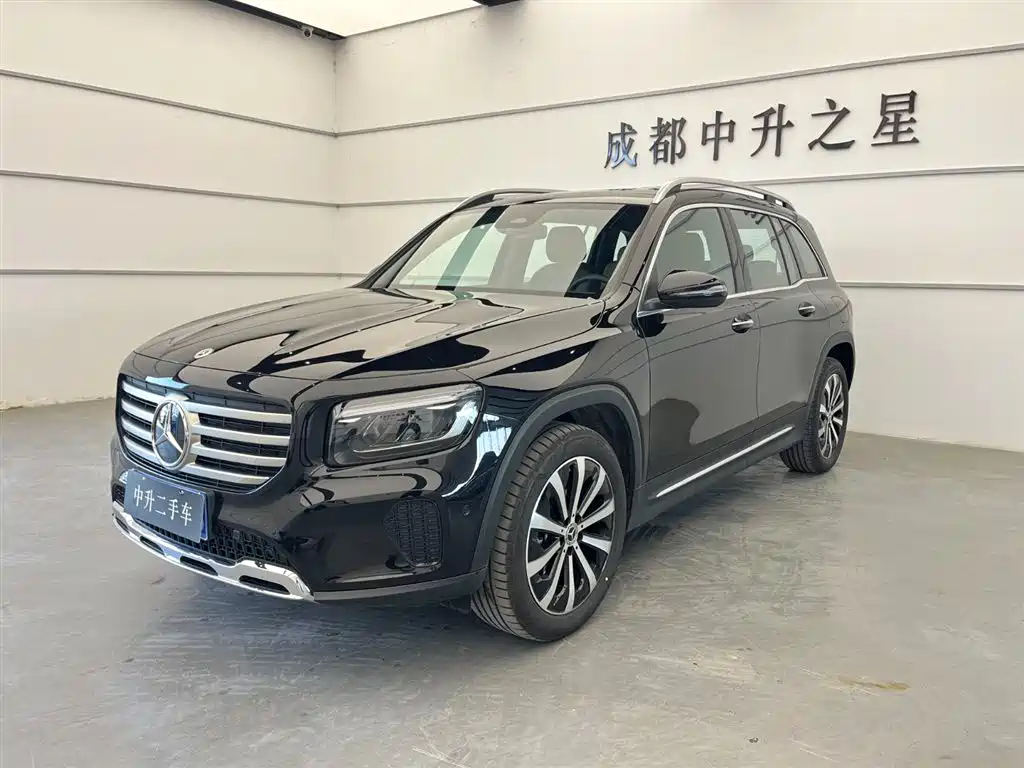 Mercedes-Benz GLB 2025 Model GLB 220 Fashion Style
