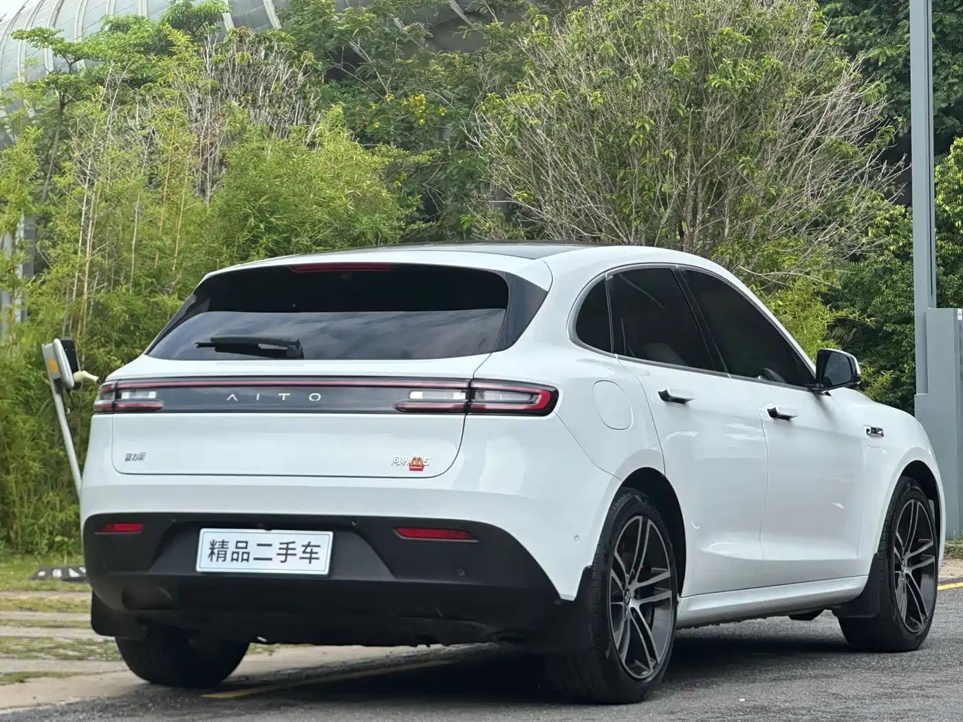 AITO Wenjie AITO M5 2023 Pure Electric AWD Smart Drive Edition фото 6