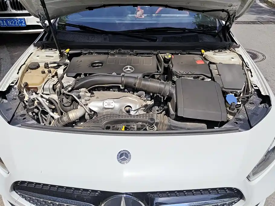 Mercedes-Benz A-Class 2019 A 220 L 4MATIC Sports Sedan фото 10