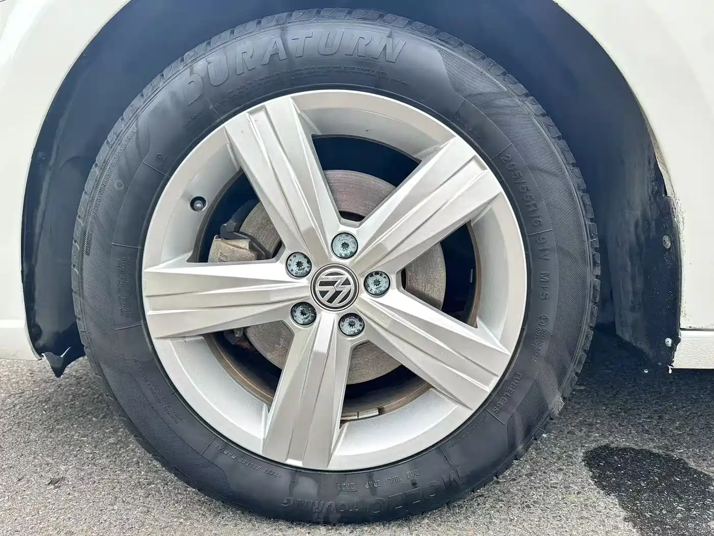 Volkswagen Lavida 2017 1.6L Automatic Trend Edition фото 9
