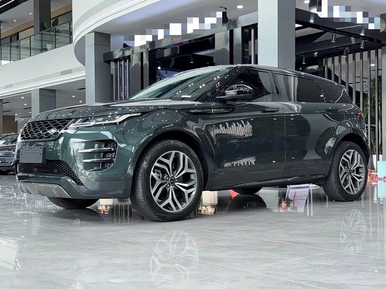 Land Rover Range Rover Evoque 2022 Range Rover Evoque L 249PS R-Dynamic Luxury Edition