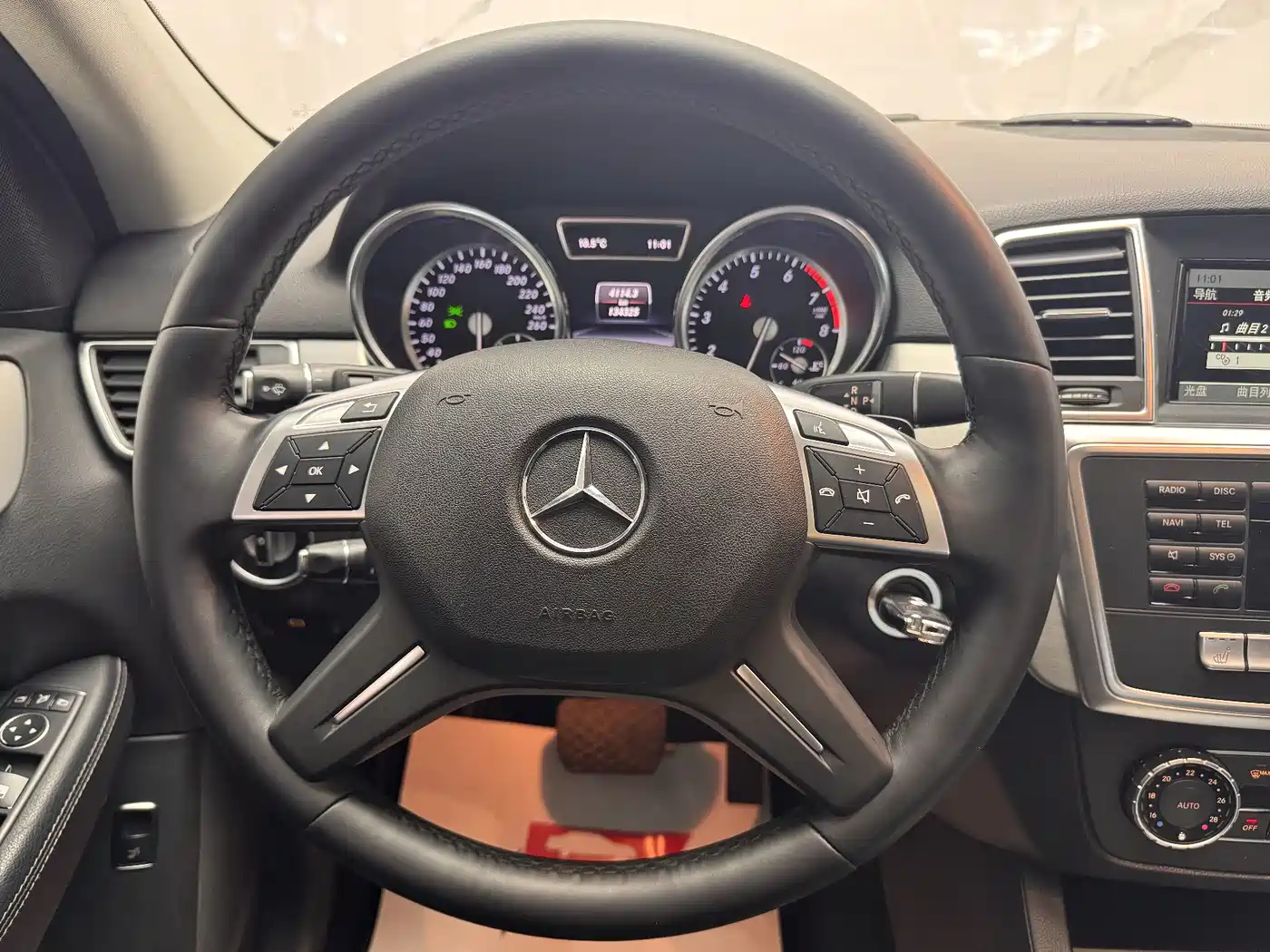 Mercedes-Benz M-Class 2014 ML 320 4MATIC фото 12