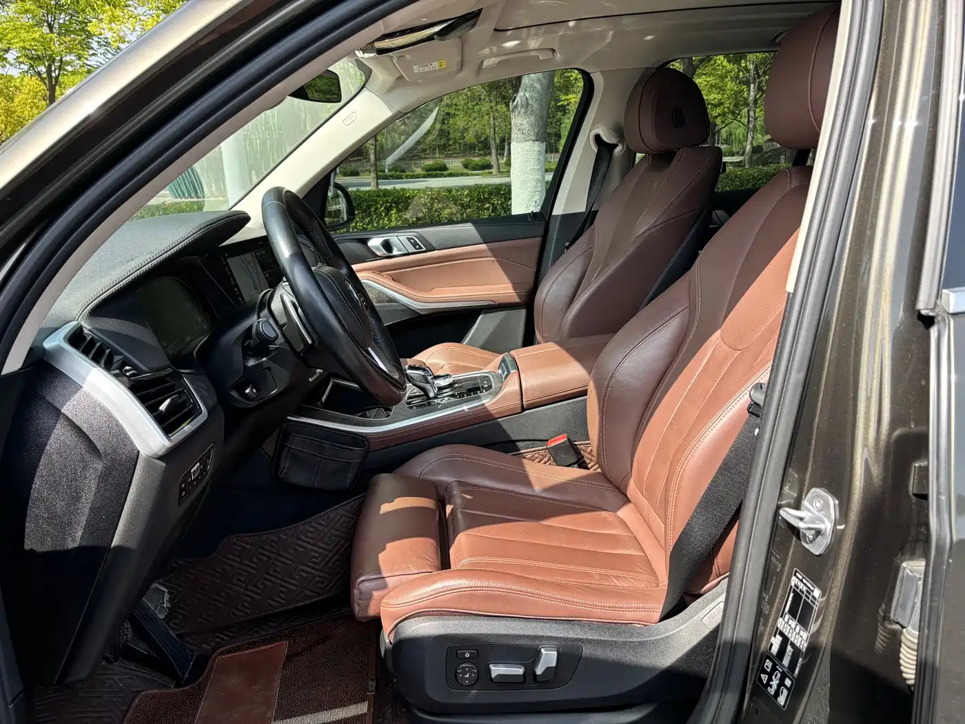 BMW X5 (Import) 2020 xDrive30i M Sport Package фото 5