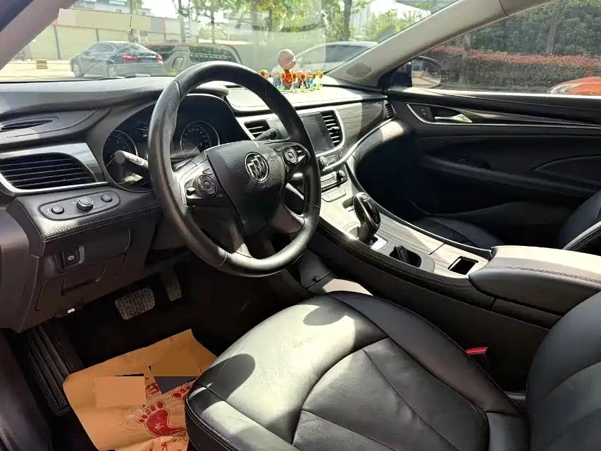 Buick LaCrosse 2019 28T Luxury Edition фото 5
