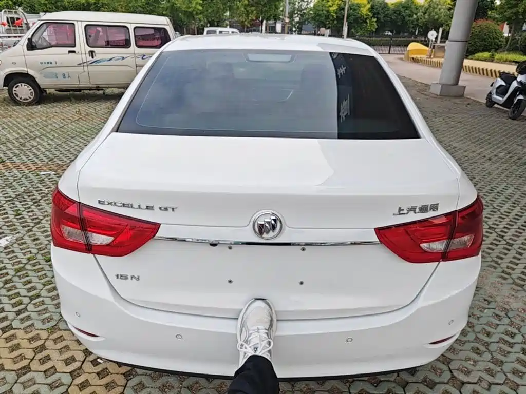 Buick Excelle 2017 15N Manual Elite фото 6