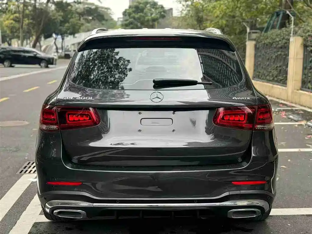 Mercedes-Benz GLC 2020 GLC 300 L 4MATIC Luxury фото 4