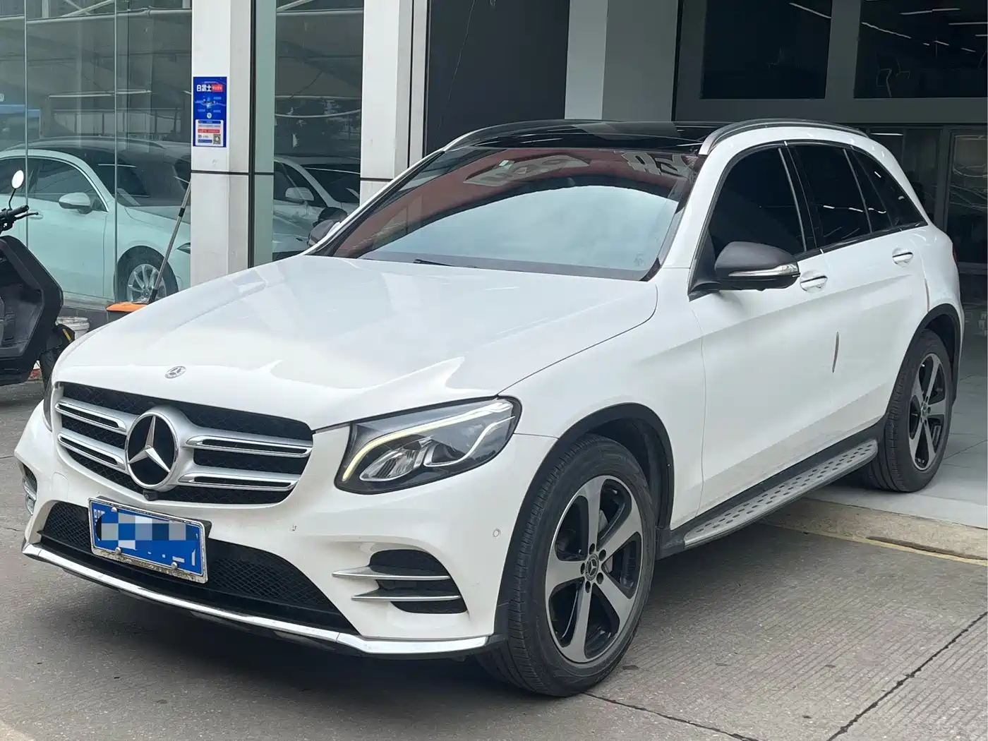 Mercedes-Benz GLC 2018 GLC 260 4MATIC Luxury