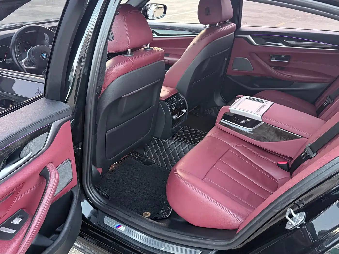 BMW 5 Series 2019 530Li Premium M Sport Package фото 6