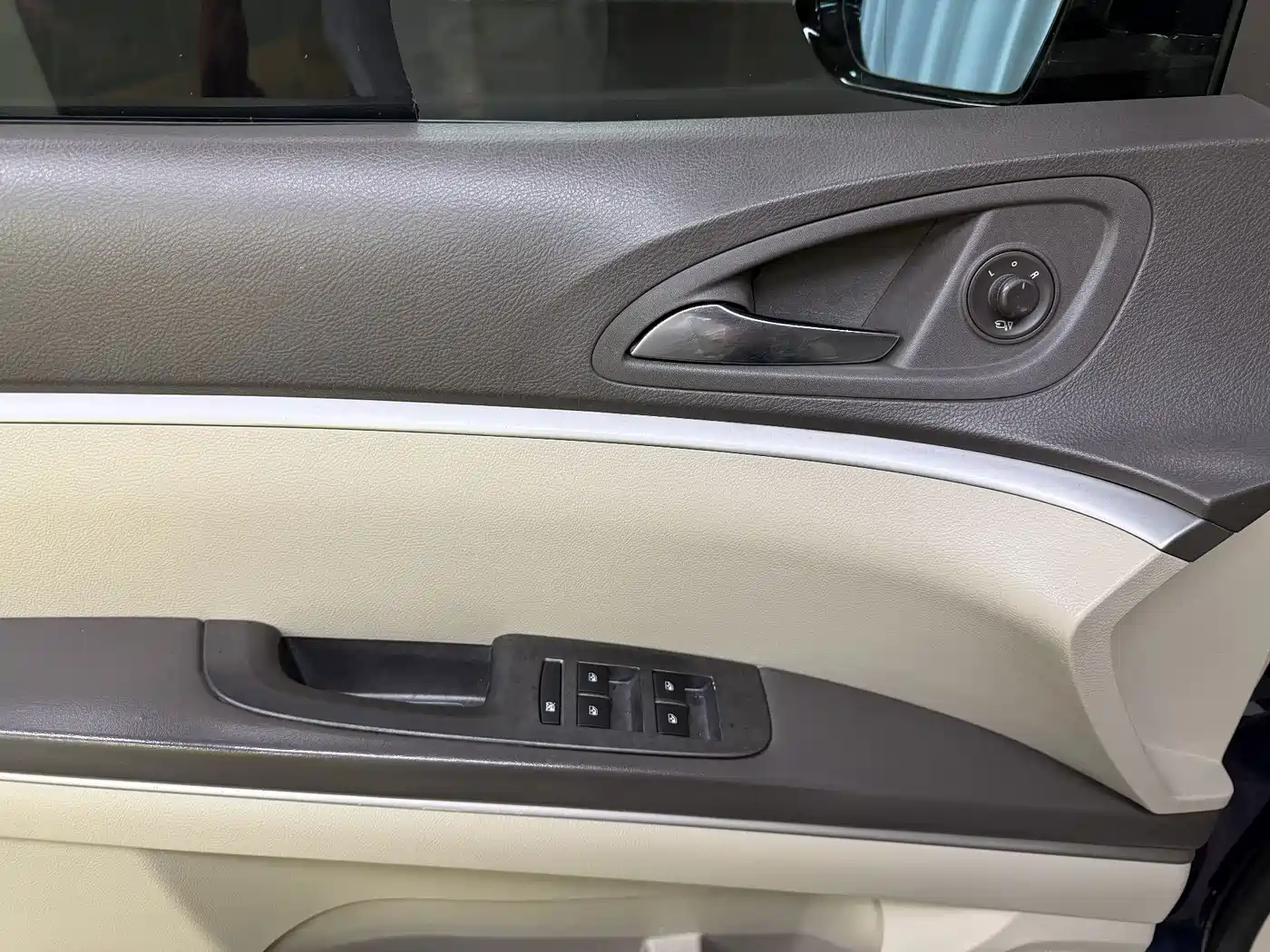 Buick GL8 2011 2011 3.0L XT Luxury Business Flagship