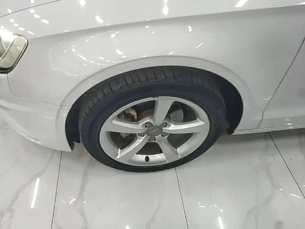 Фото 23 - Audi A3