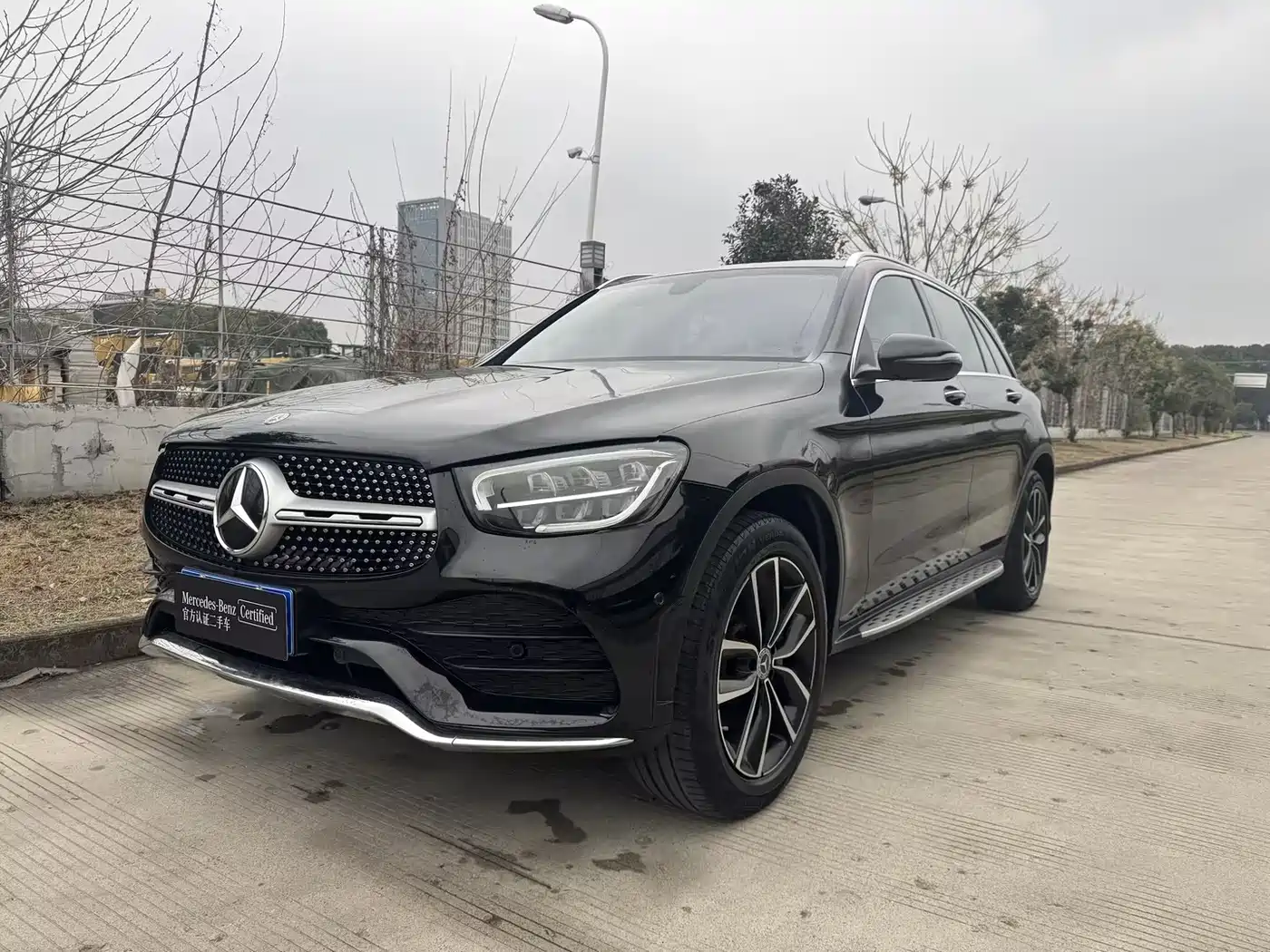 MERCEDES-BENZ GLC