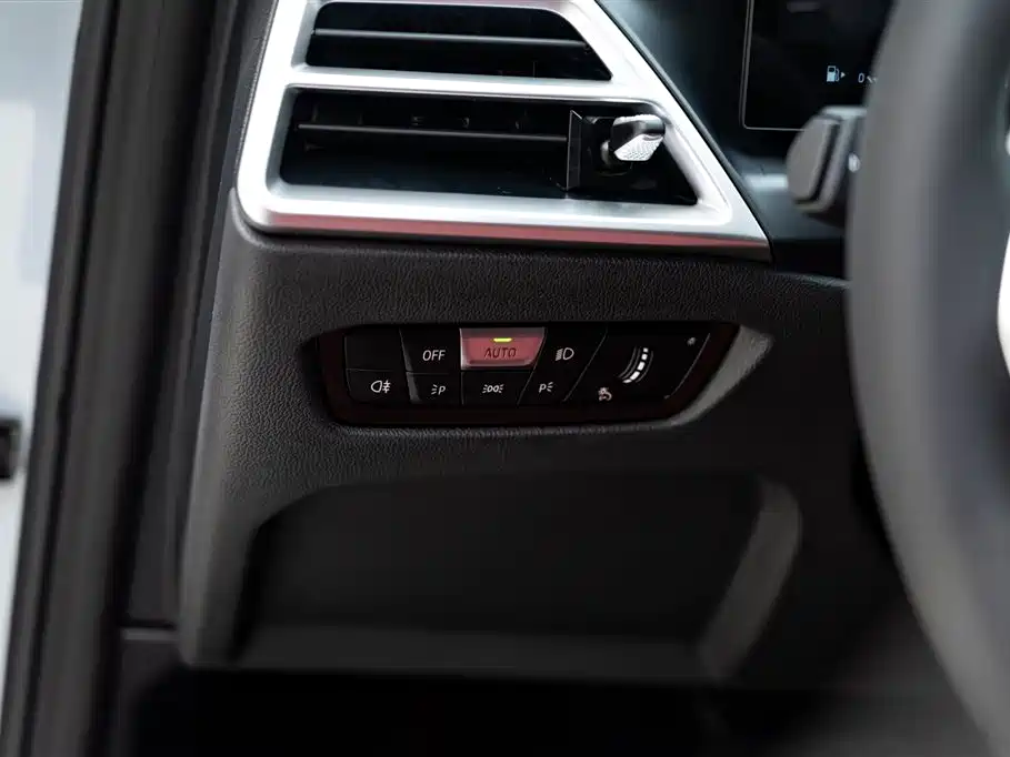 BMW 4 Series 2024 430i Gran Coupe M Sport Shadowline Package фото 17