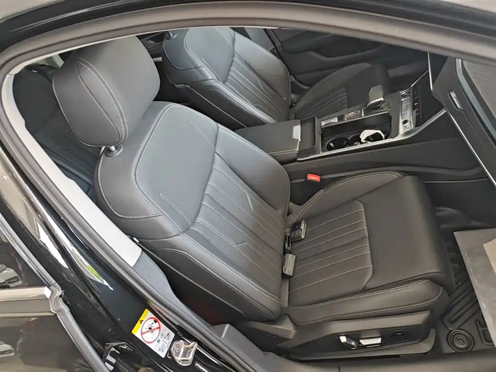 Audi A6L 2023 45 TFSI Premium Selection Elegance фото 20