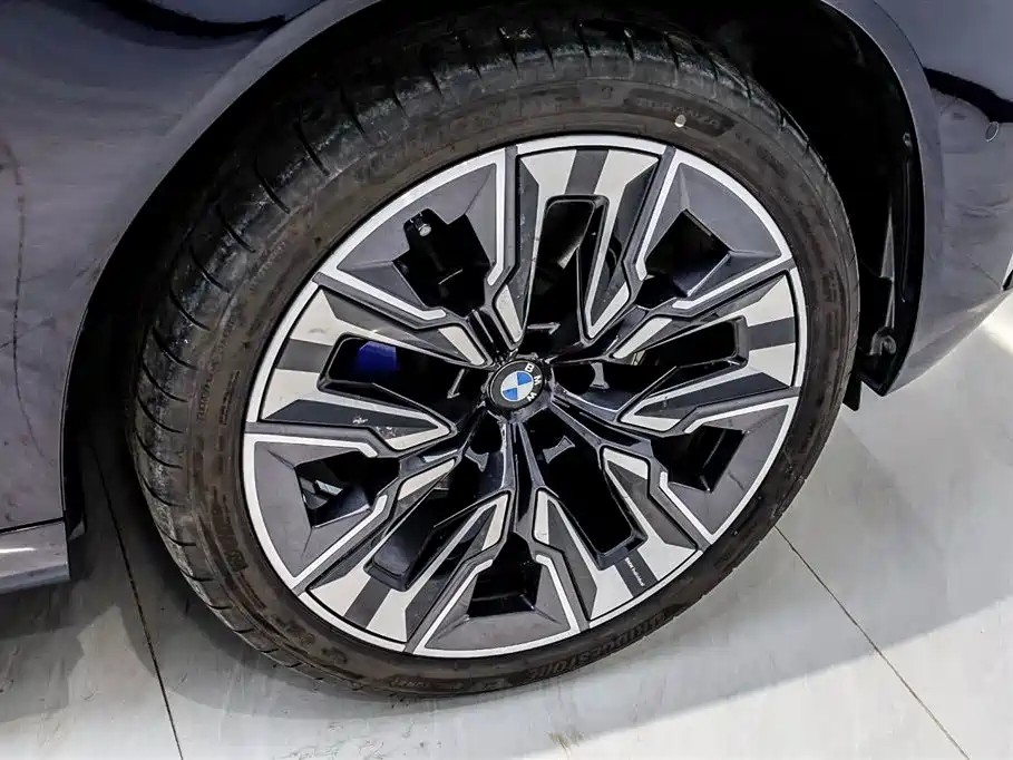 BMW X3 2025 xDrive30L Premium Model M Sport Black Package фото 23