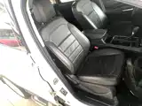 Фото 25 - Ford Kuga