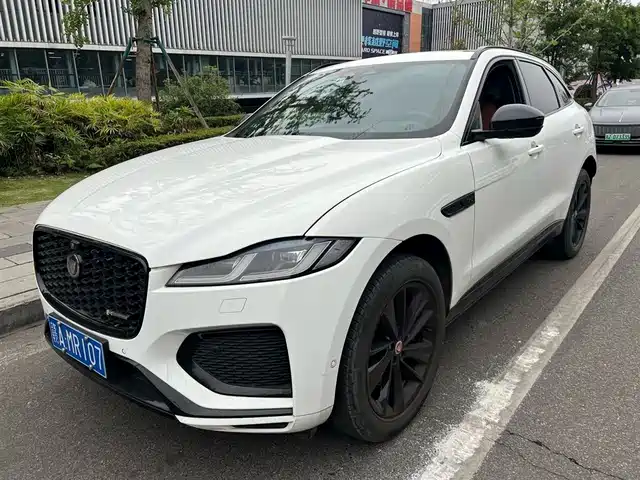 Jaguar F-PACE 2023 P250 R-Dynamic BLACK