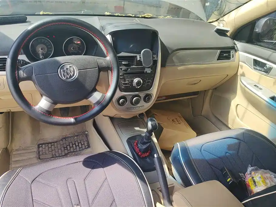 Buick Excelle 2013 1.5L Manual Classic Edition фото 12