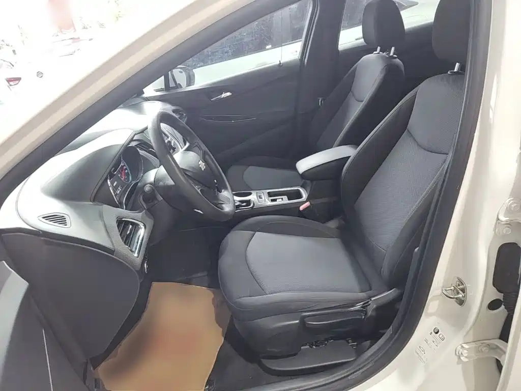 Chevrolet Cruze 2018 2018 320 Automatic Pioneer Sunroof Edition