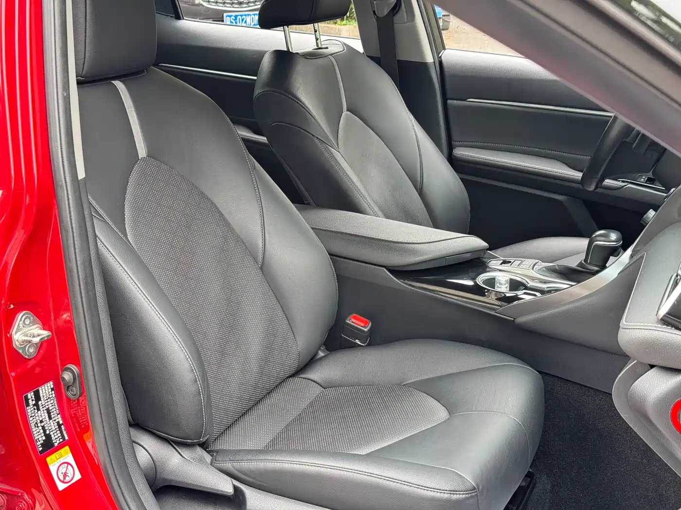 Toyota Camry 2018 2.5S Trend Edition фото 13
