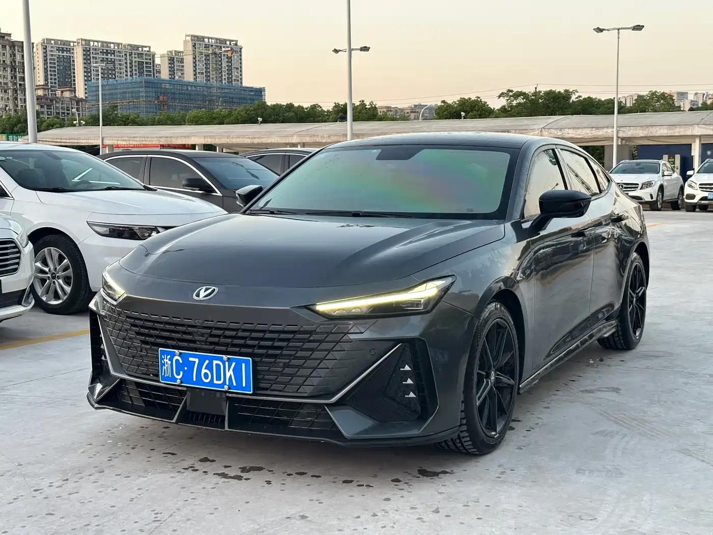 CHANGAN UNI-V