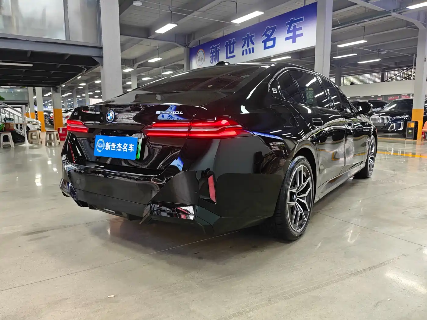 BMW i5 2025 eDrive 40L M Sport Package фото 11