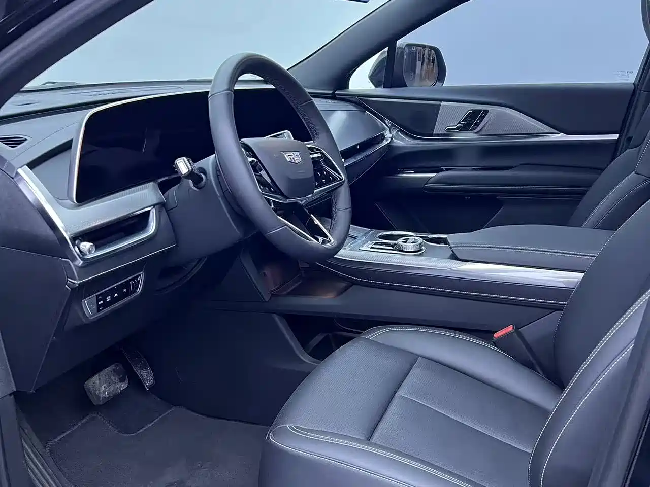 Cadillac XT5 2025 2.0T Luxury фото 7