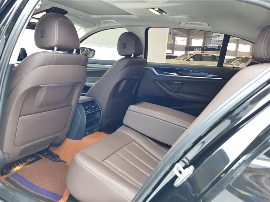 BMW 5 Series 2020 525Li Luxury Package фото 11