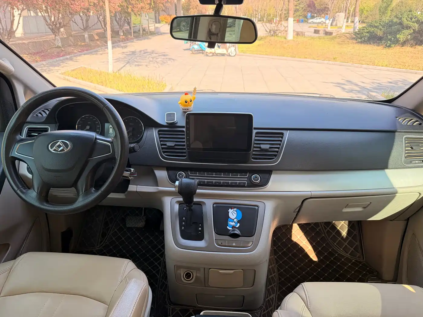 SAIC Maxus Maxus G10 2015 2.0T Automatic Commemorative Edition фото 9