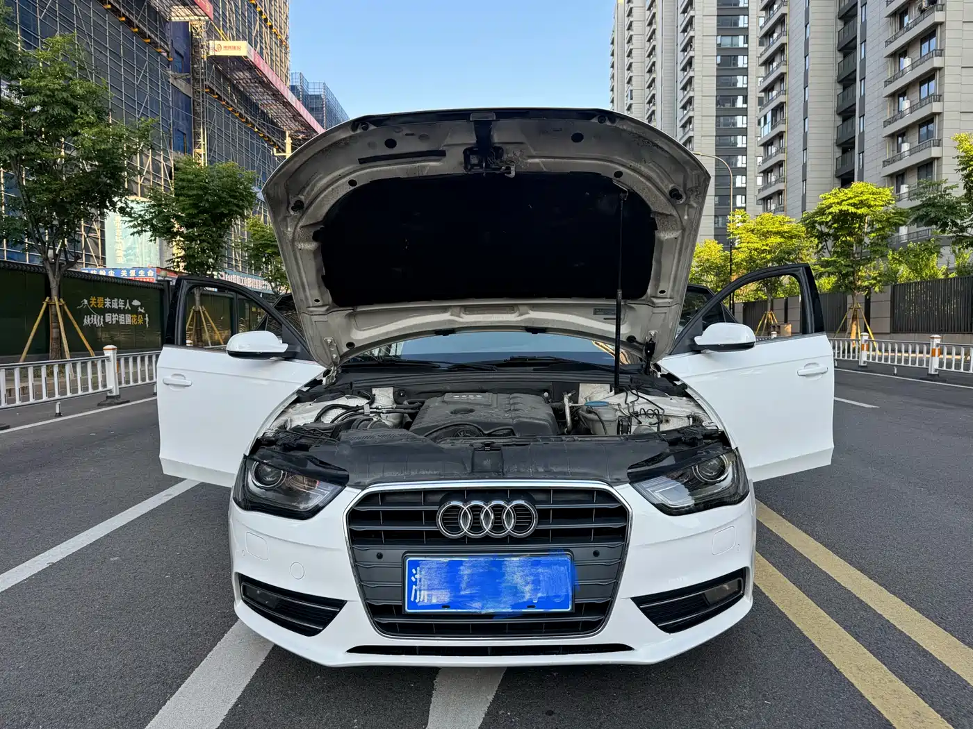 Audi A4L 2013 35 TFSI Automatic Luxury фото 15