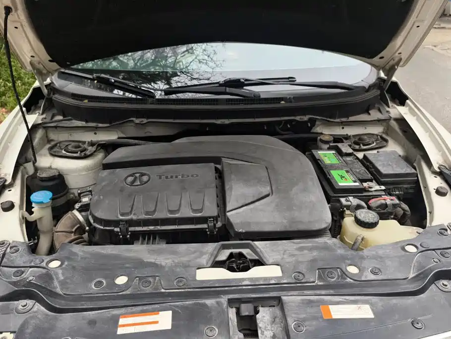 BAIC Senova X65 2015 2015 2.0T Automatic Elite