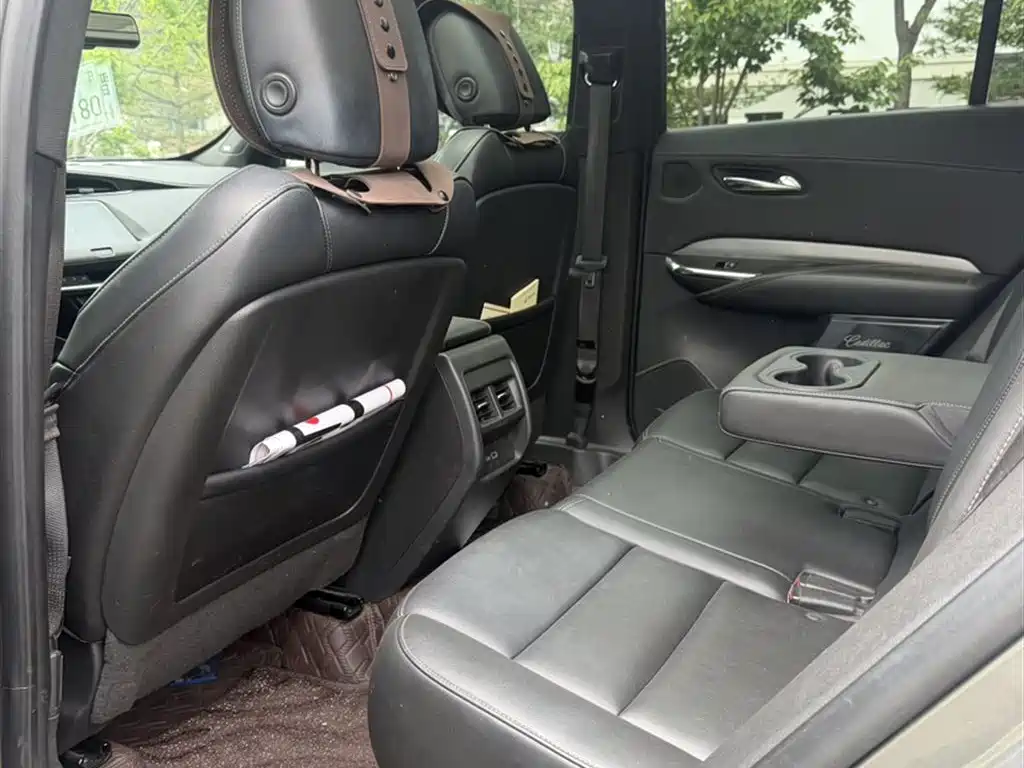 Cadillac XT4 2018 28T FWD Leading Edition фото 10