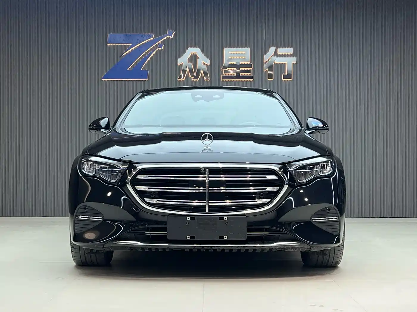 Mercedes-Benz E-Class New Energy 2024 E 350 e L Plug-in Hybrid Sedan фото 2