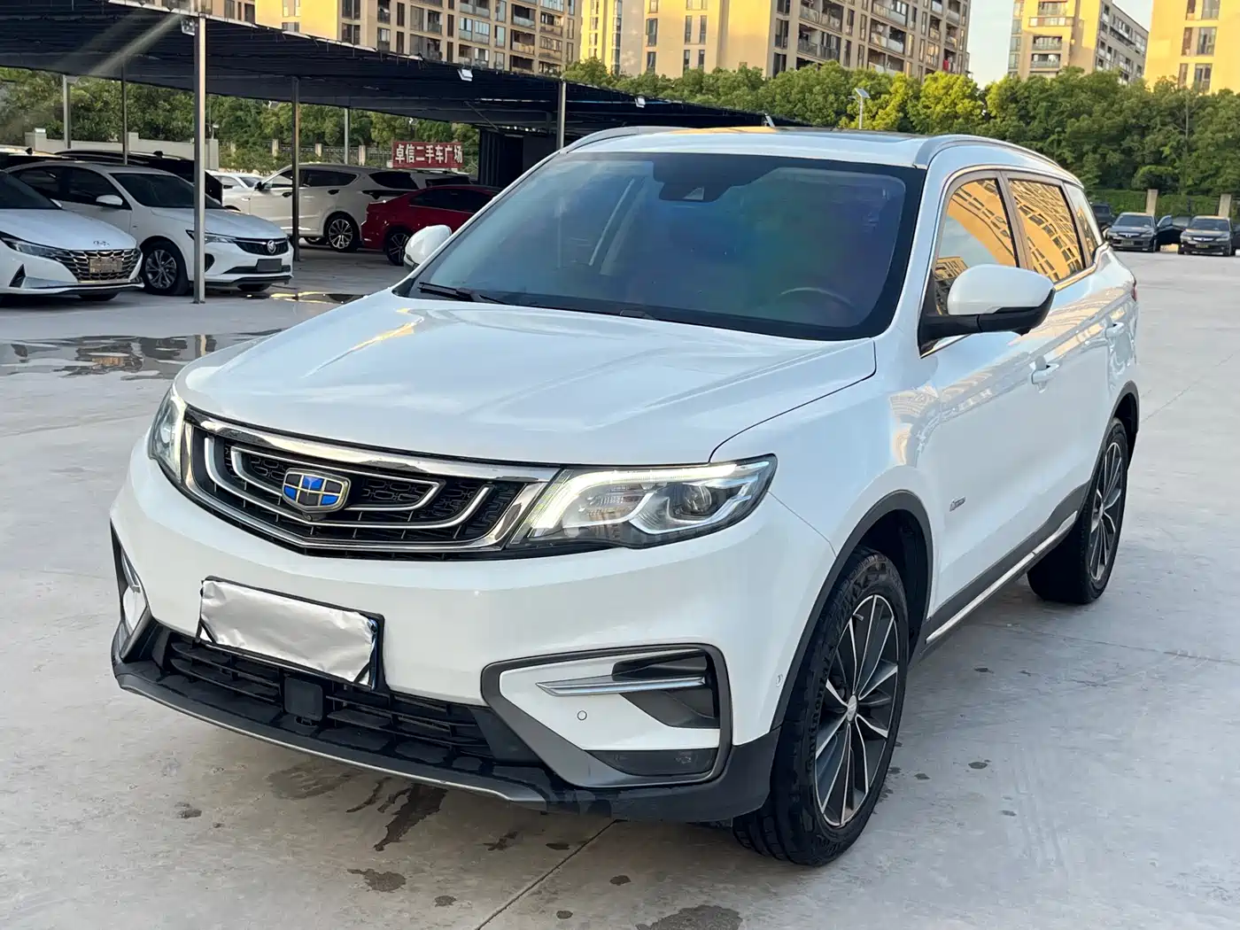 Фото 1 - Geely Boyue