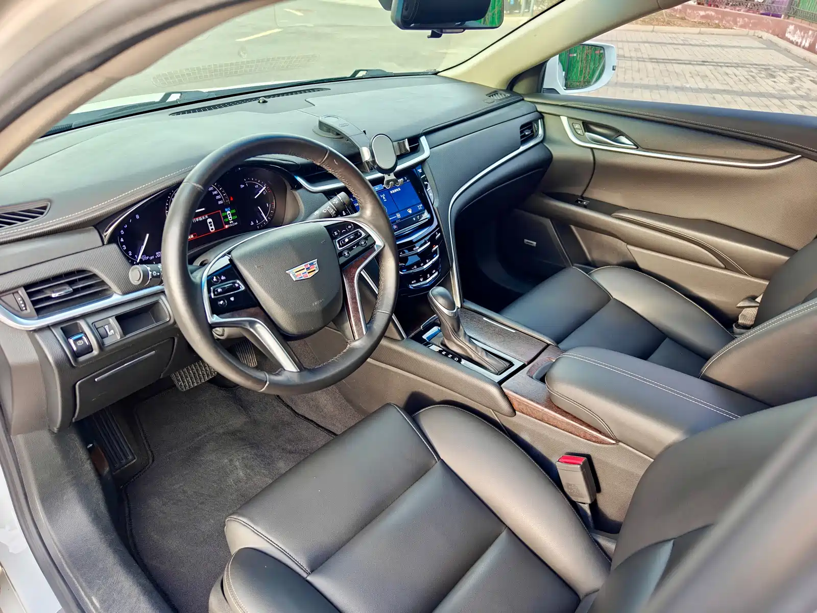 Photo 7 - Cadillac XTS