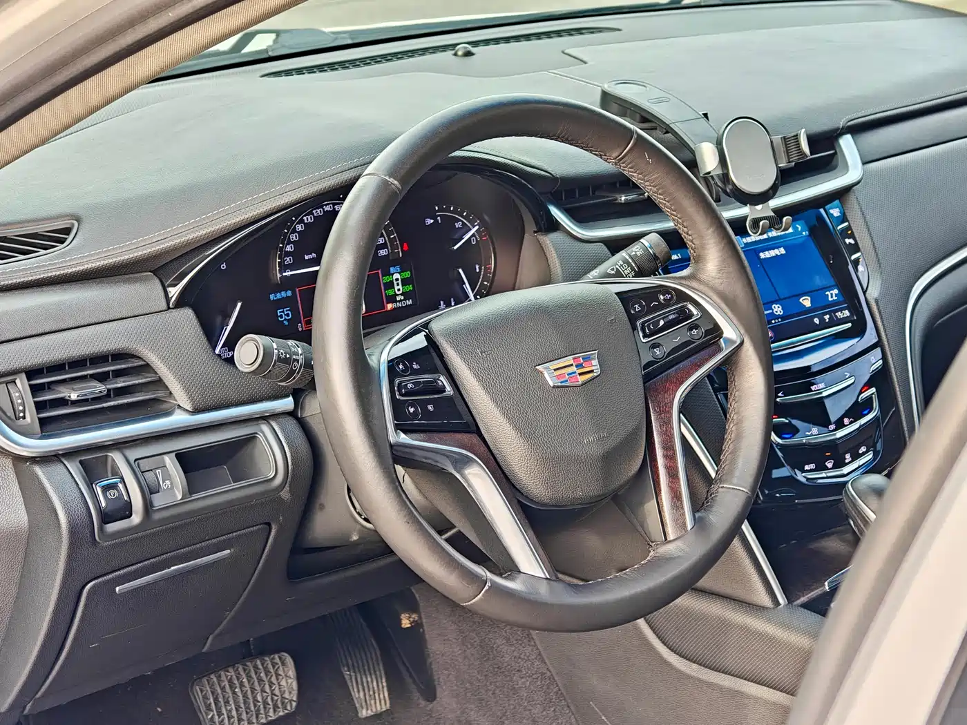 Cadillac XTS 2018 28T Technology фото 12
