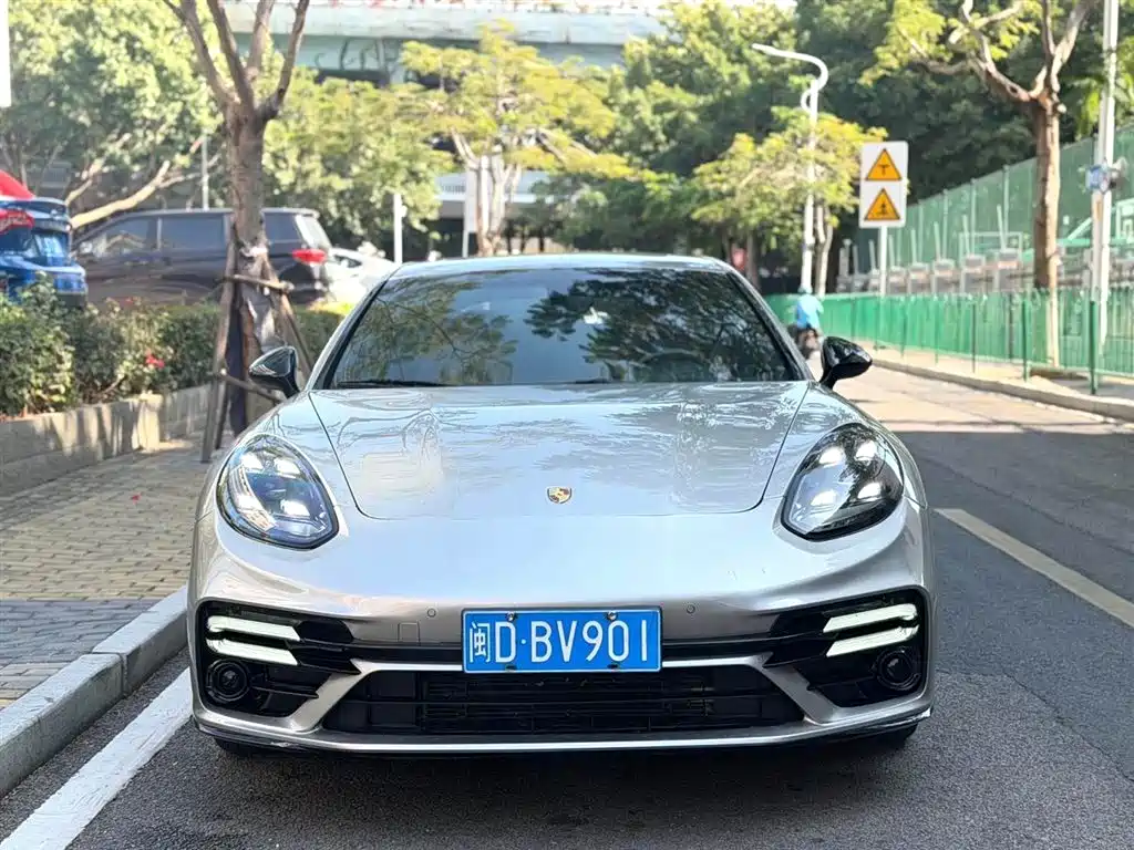 Porsche Panamera 2010 Panamera 3.6L фото 2