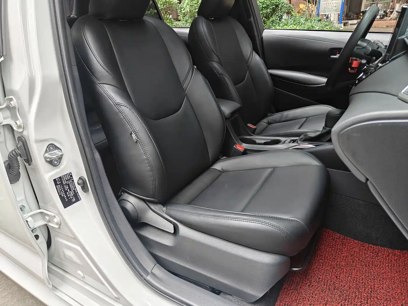 Toyota Levin 2023 Smart Hybrid 1.8L Luxury фото 14