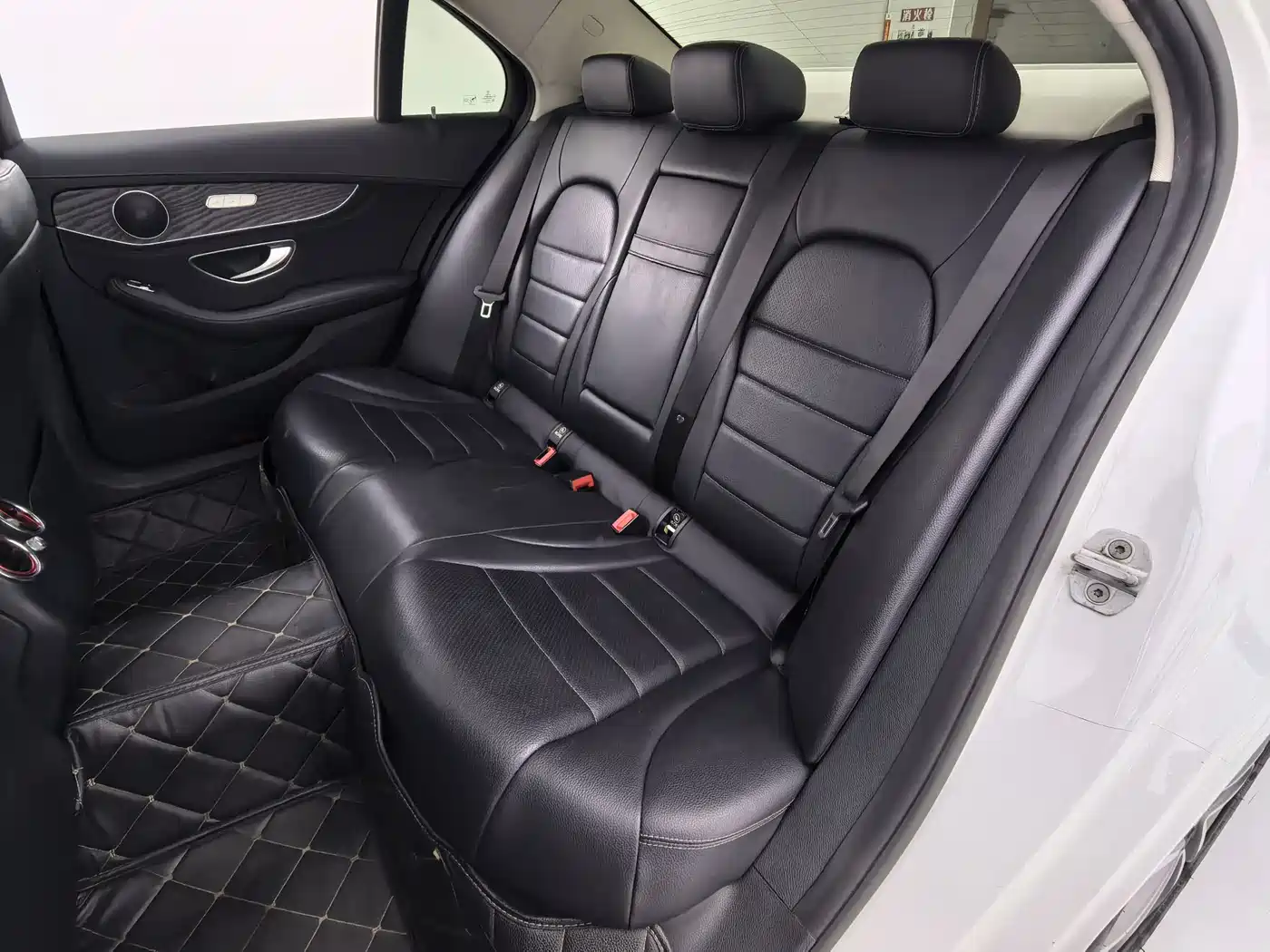 Mercedes-Benz C-Class 2015 Facelift C 180 L Sport фото 15