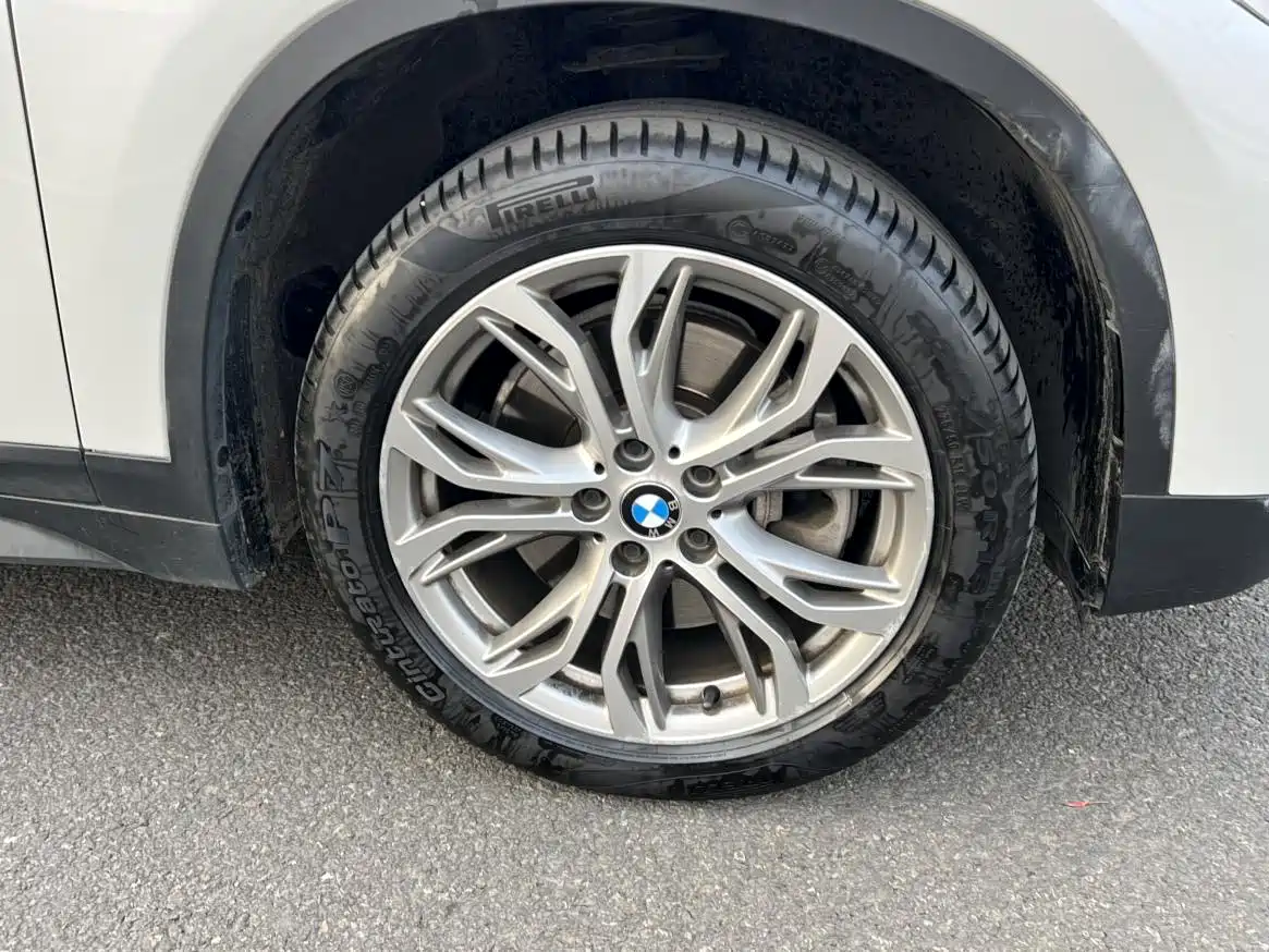 BMW X1 2019 sDrive20Li Leading Model фото 16