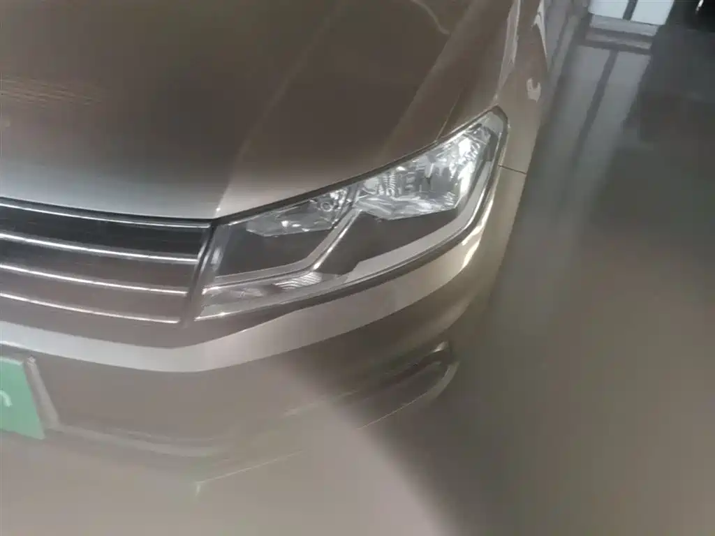 Volkswagen Santana 2015 Gran Santana 230TSI DSG Comfort фото 24