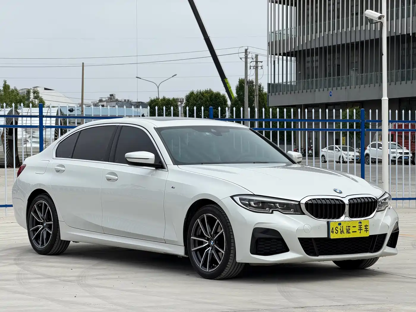 BMW 3 Series 2022 325Li M Sport Package фото 2