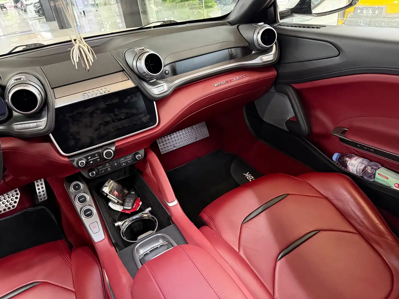 Ferrari GTC4Lusso 2018 2017 3.9T V8