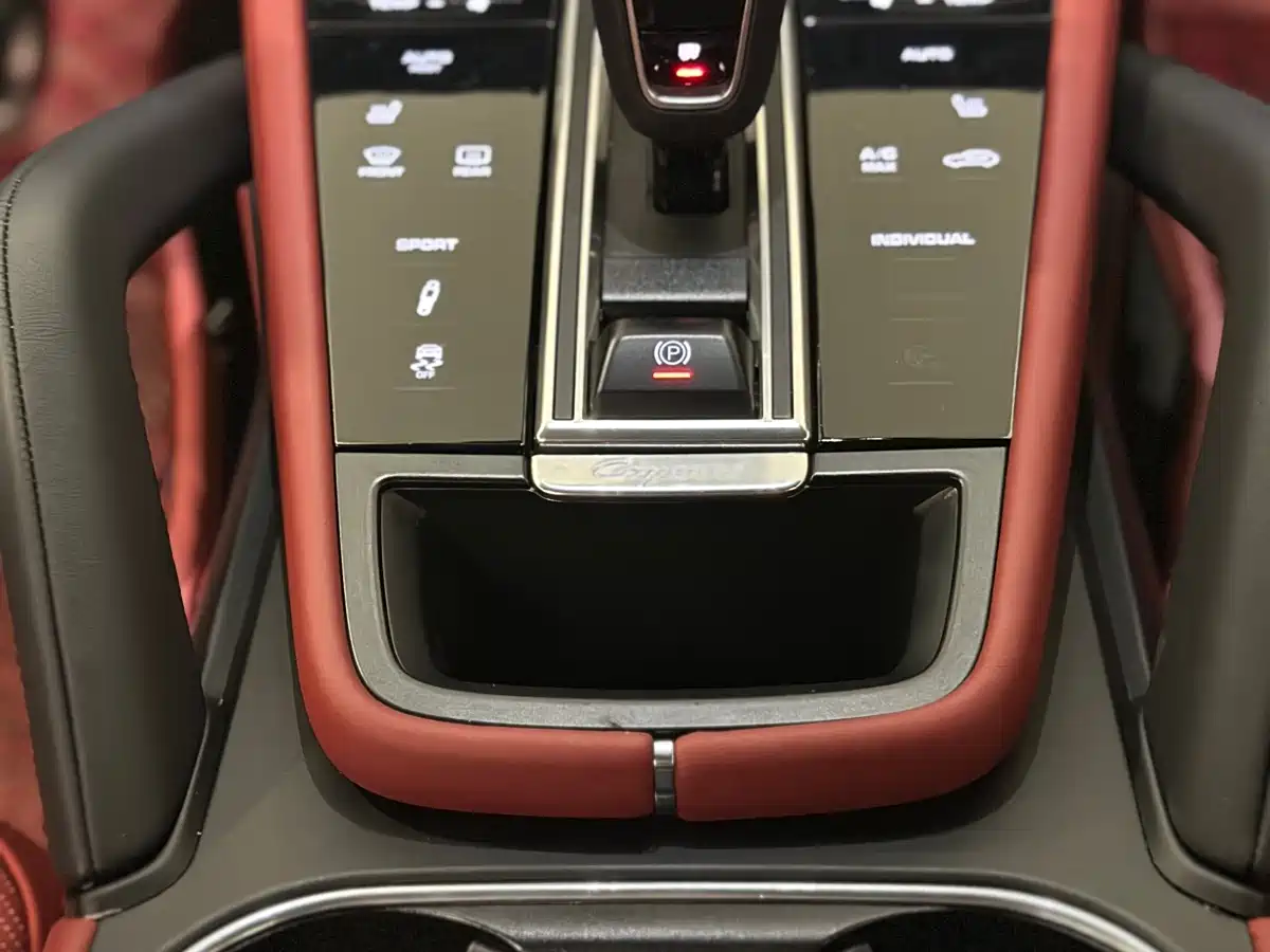 Porsche Cayenne 2019 Cayenne 3.0T фото 8