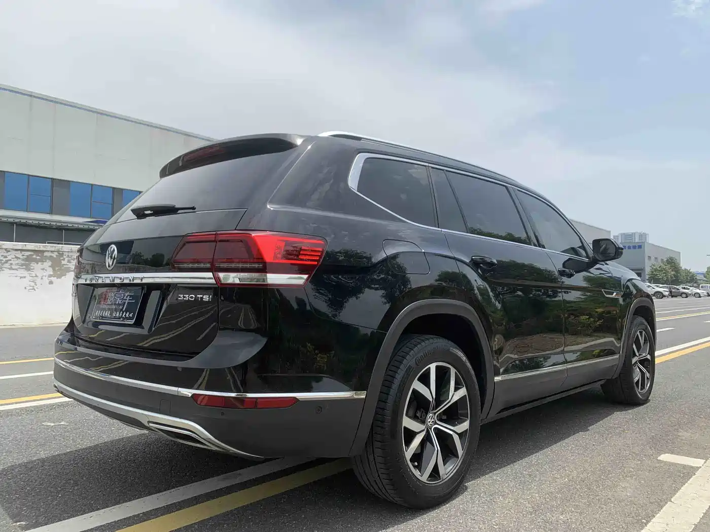 Volkswagen Teramont 2019 330TSI 2WD Luxury China VI фото 6