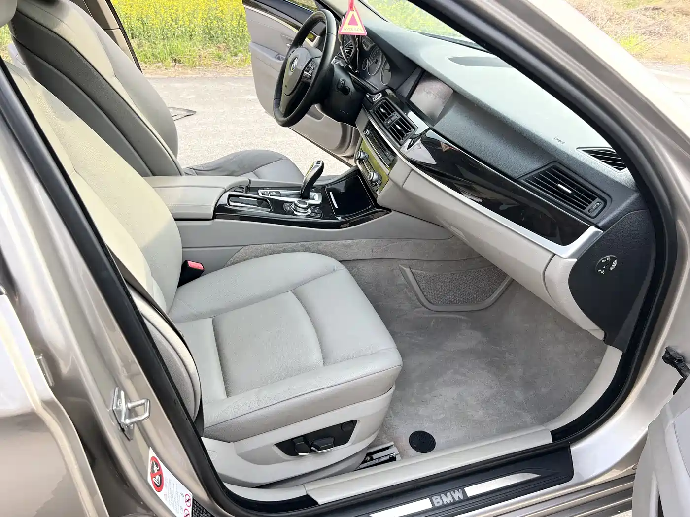 BMW 5 Series 2012 523Li Luxury фото 17
