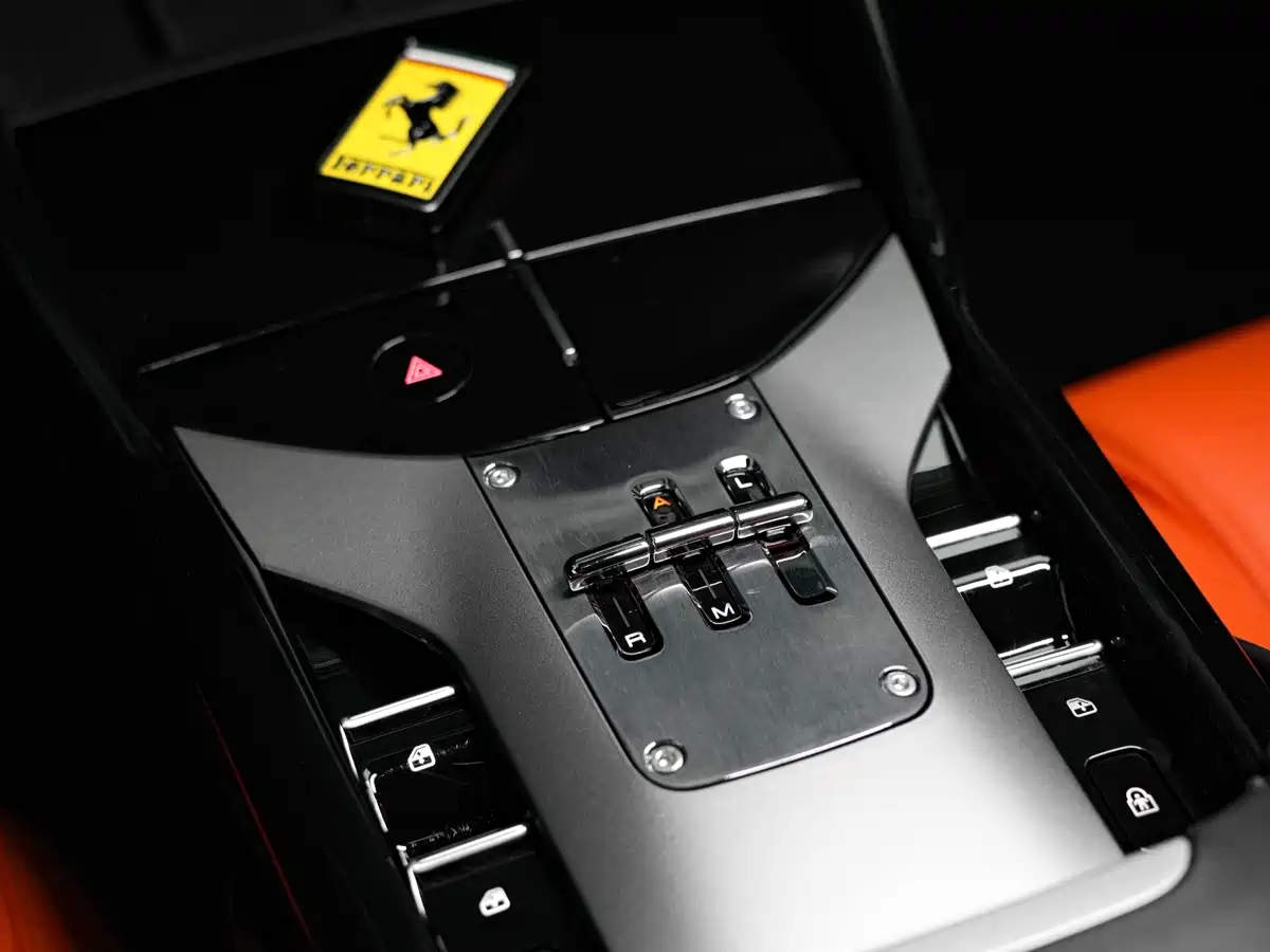 Ferrari Purosangue 2024 2023 6.5L V12