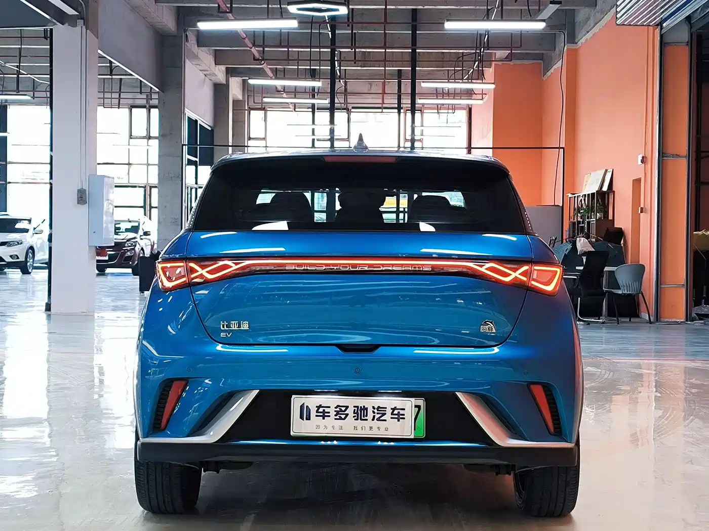 BYD Dolphin 2021 Model 405km Fashion Edition фото 7
