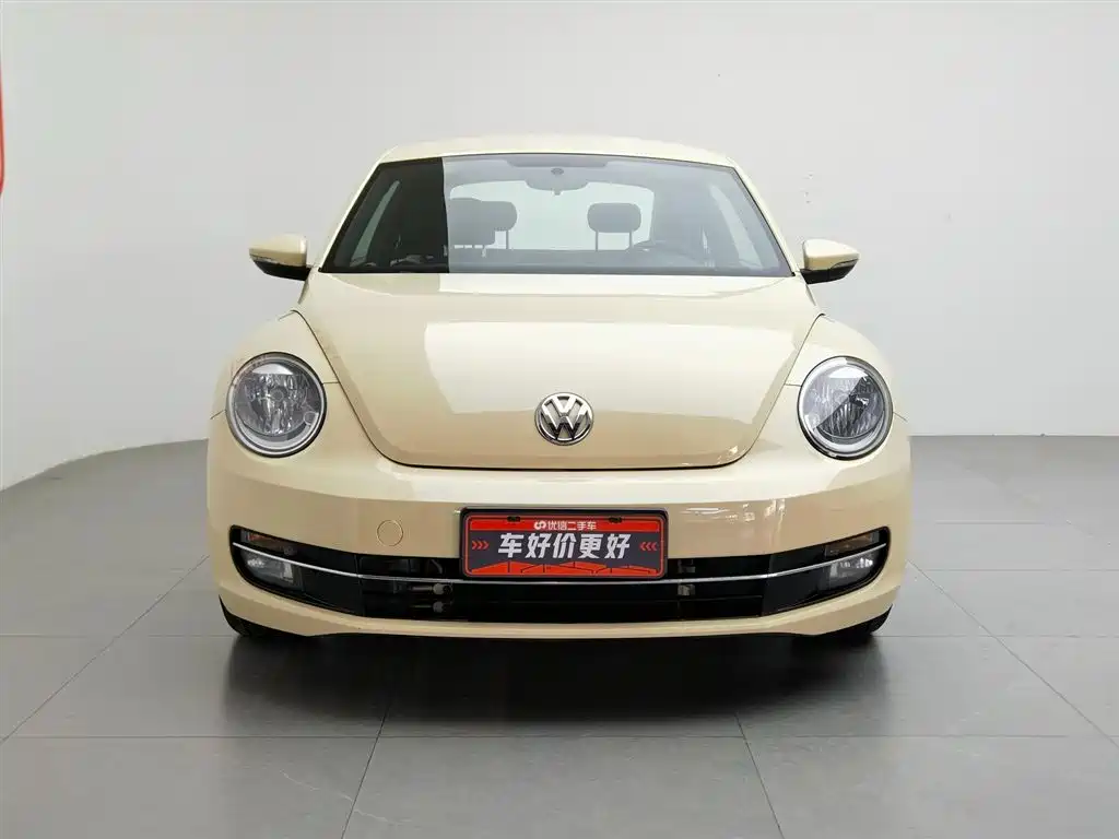 Volkswagen Beetle 2014 1.4TSI Fashion Edition фото 2